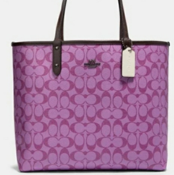 Reversible Coach Tote & Green Wallet - Picture 8 of 8